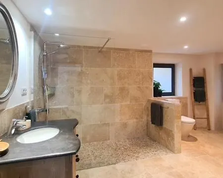 Ancien Prieure Renove - 