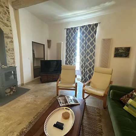 Ancien Prieure Renove - 