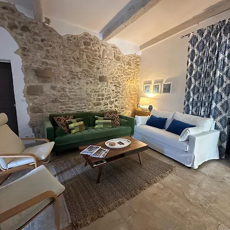 Ancien Prieure Renove - 