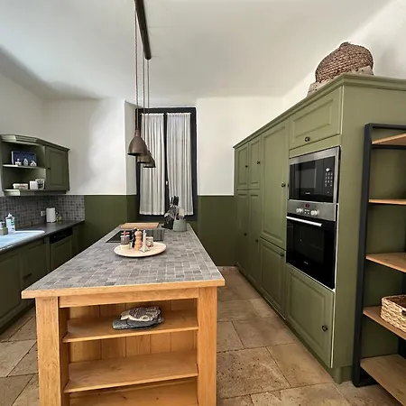 Ancien Prieure Renove - 