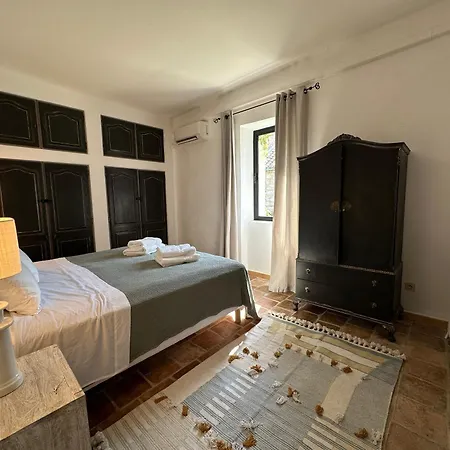 Ancien Prieure Renove - 