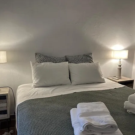 Ancien Prieure Renove - 