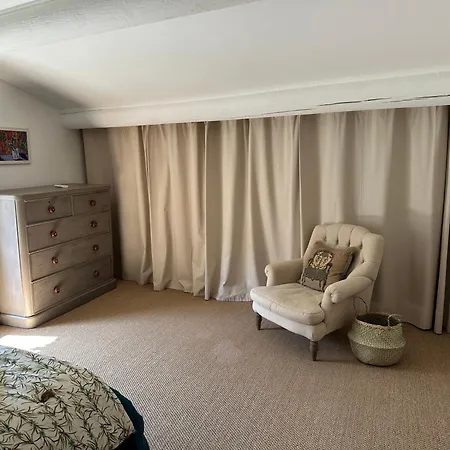 Ancien Prieure Renove - 