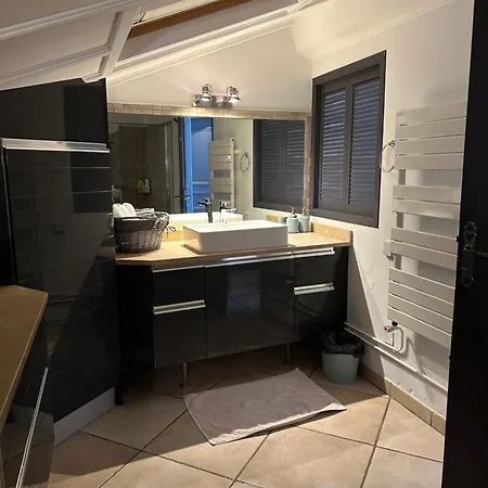 Ancien Prieure Renove - 