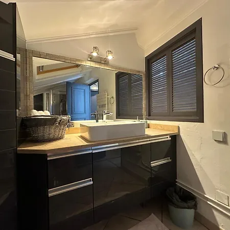 Ancien Prieure Renove - 