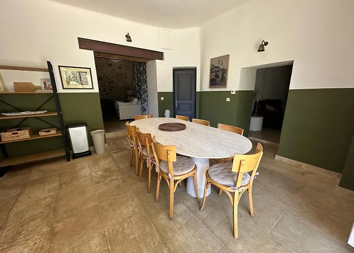 Ancien Prieure Renove - 