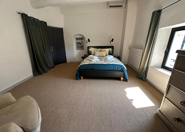 Ancien Prieure Renove - 